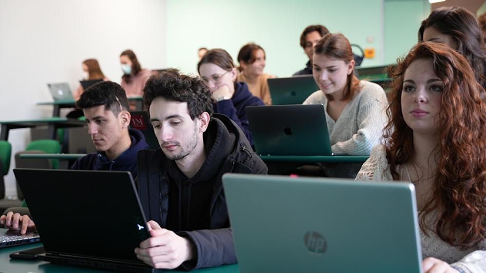 Lecture courses on the Caen campus